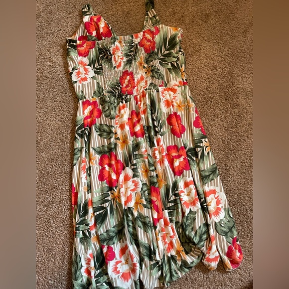 Derek Heart floral dress Size Large - Picture 2 of 3